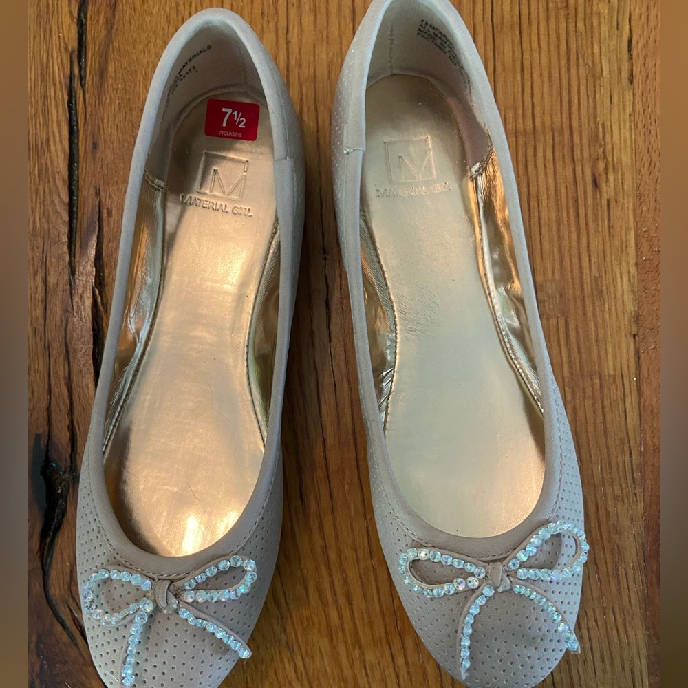 Material Girl Farro Ballet Flats in Blush w/ Bows, Comfort & Style, NWT, Sz 7.5M